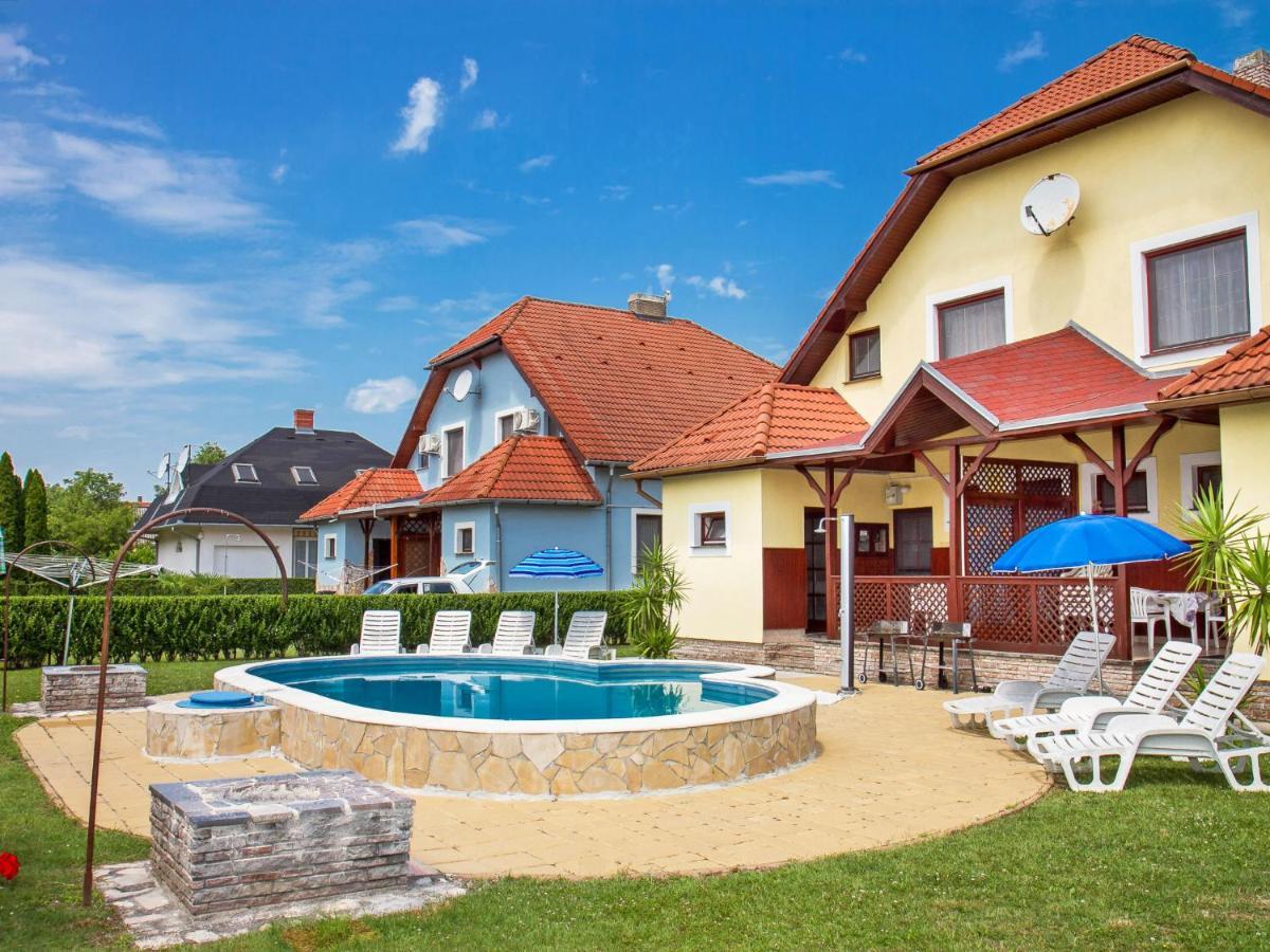 Holiday Home Yellow 1 By Interhome Balatonkeresztur Exterior photo
