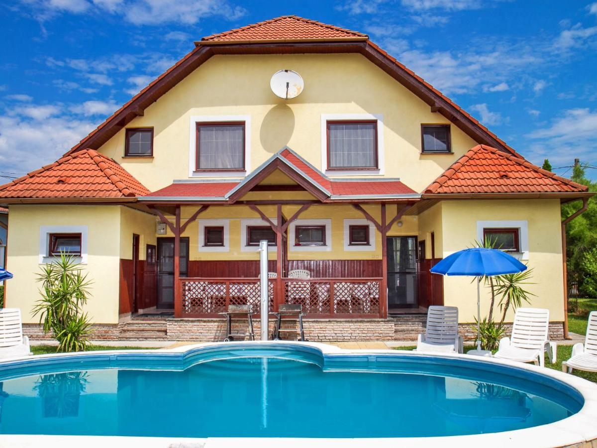 Holiday Home Yellow 1 By Interhome Balatonkeresztur Exterior photo